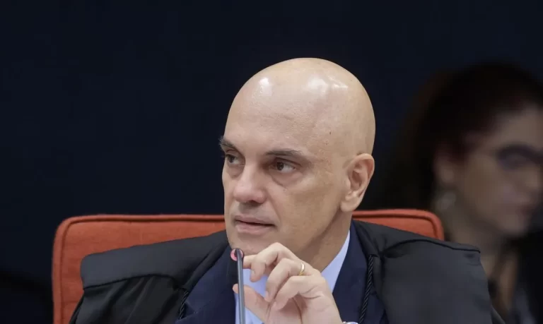 Domiciliar a Bolsonaro: Moraes dá andamento ao pedido; Saiba mais