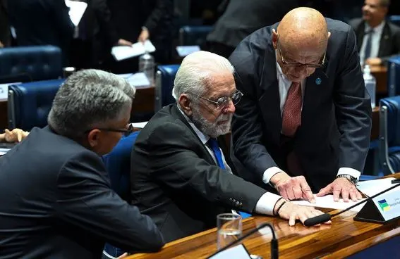 Senado aprova PL da Dosimetria