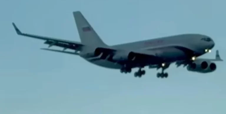 Avião da frota diplomática russa pousa em Brasília