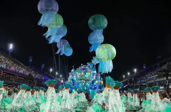 Governo Lula libera R$ 12 milhões para escolas de samba do Rio de Janeiro