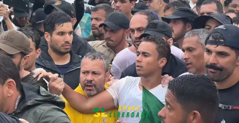 Nikolas conclui histórica “Caminhada pela Liberdade” em Brasília com ato na Praça do Cruzeiro