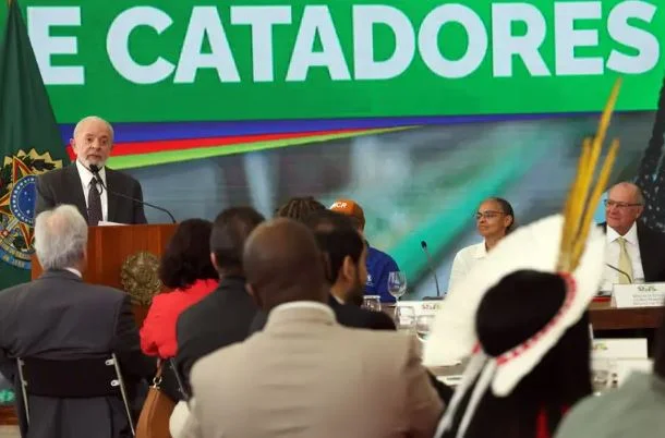 Reforma tributária deve encarecer a reciclagem e reduzir ganhos de catadores