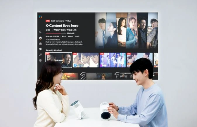 Samsung apresenta novo projetor portátil com mais brilho e recursos IA