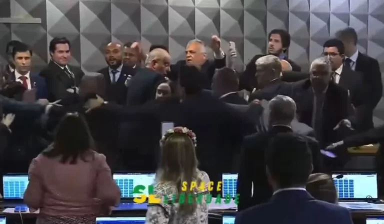 Urgente: CPMI quebra sigilo bancário de Lulinha, e briga come solta na Câmara