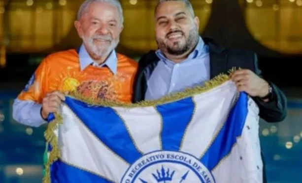 Estudo aponta indícios da ação de robôs em defesa de Lula por desfile de Carnaval; Saiba mais