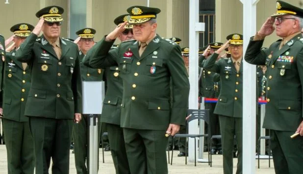 Exército lança plano para reconquistar confiança da sociedade