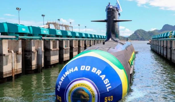 Brasil fica muito atrás de EUA e China na corrida submarina, alerta IISS