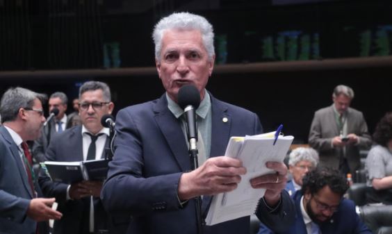 A punição dada a deputado petista que publicou foto fake de Bolsonaro
