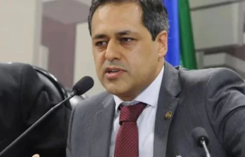 Moraes manda PF intimar presidente de Sindicato por criticas ao STF