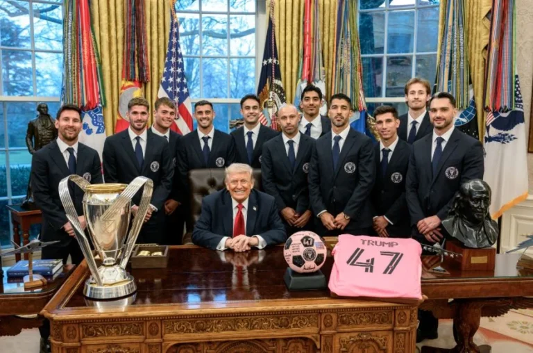 Trump elogia Palmeiras durante evento com Messi e Suárez