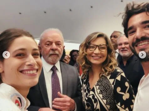 Atriz é assaltada em São Paulo e cutuca Tarcísio