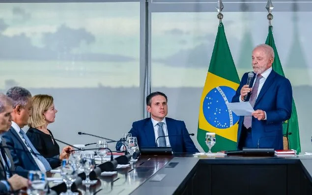 Como é? Lula diz que Brasil ‘será respeitado no mundo do crime’