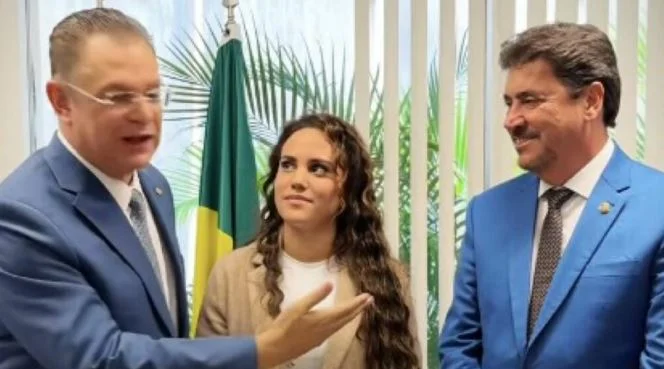 Filha de “Clezão” entra na política e será candidata a deputada pelo PL