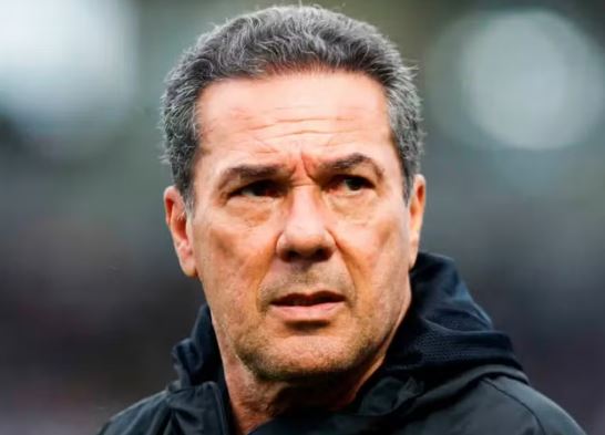 Luxemburgo é internado em UTI no Tocantins