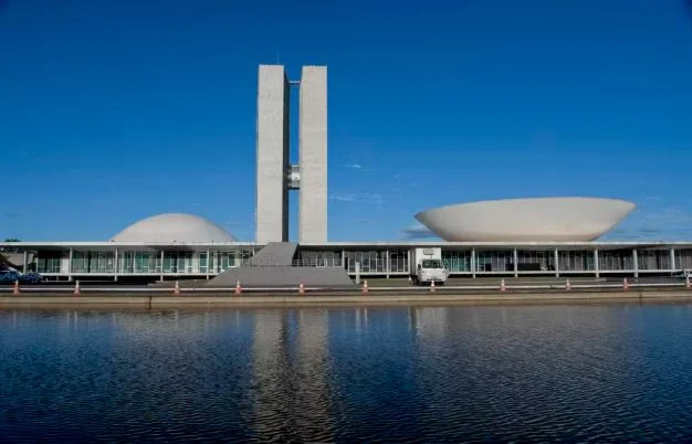 As pautas de maio no Congresso: fim da escala ‘6×1’ começa ser discutido hoje (4)