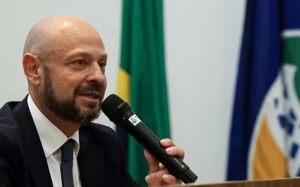 Lula demite presidente do INSS após apenas 11 meses