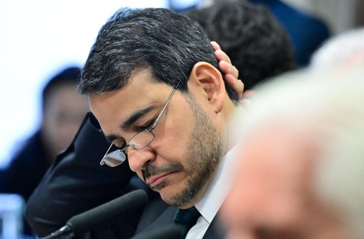 Revoltado, Messias atende Ministros do STF e ignora outros
