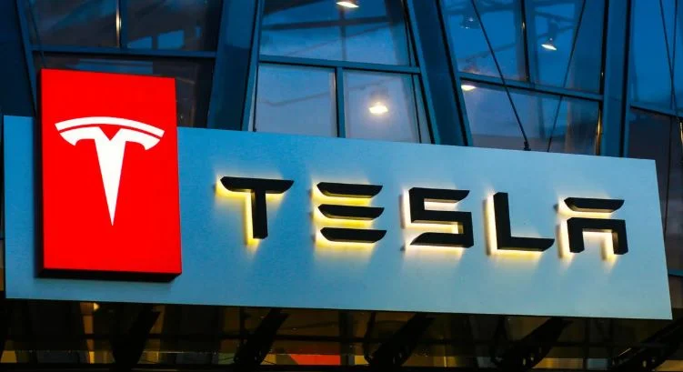 Ações da Tesla disparam com simples post de Elon Musk