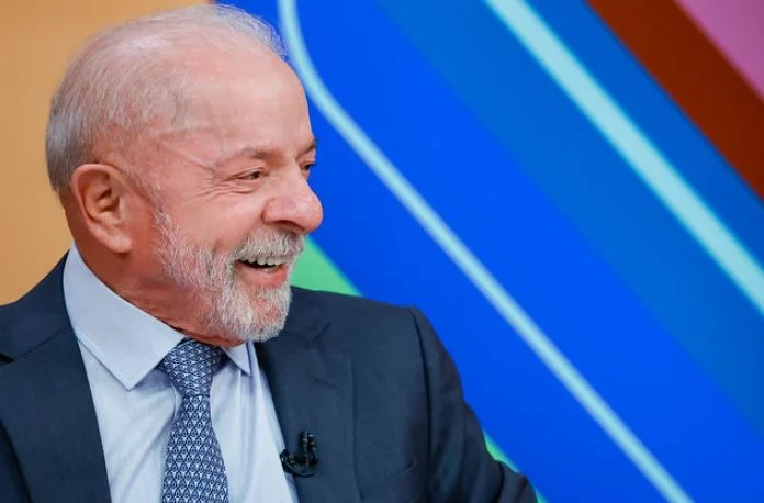 Lula choca cidadão de bem ao explicar por que vetou proposta que visava coibir roubo de celular
