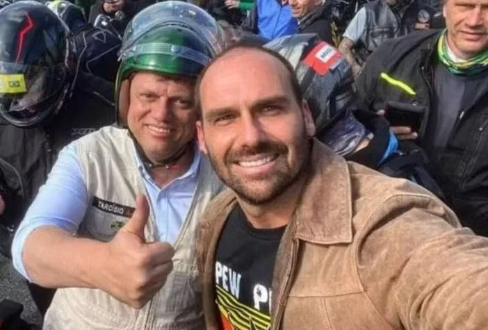 O que disse Tarcísio sobre a condenação de Eduardo Bolsonaro