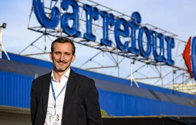 CEO do Carrefour: brasileiro enfrenta desafio para chegar ao fim do mês