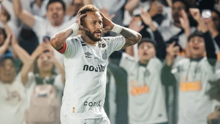Neymar rebate reportagem do site da Globo: ‘não sabem o que é futebol’