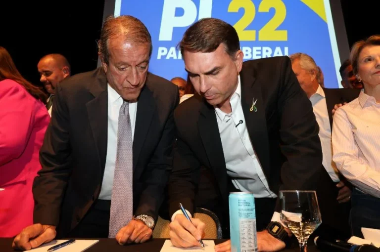Urgente: Flávio aparece filiado ao partido do MBL e tem candidatura impedida no TSE
