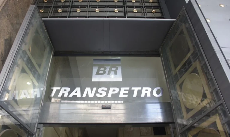 Transpetro anuncia concurso com 4.171 vagas e salários de até R$ 15 mil