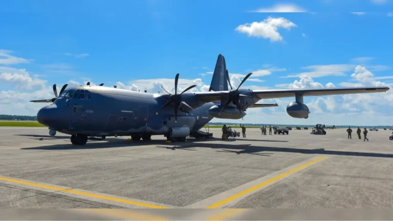 Avião americano usado em operação contra Maduro realiza treinamento militar no Brasil